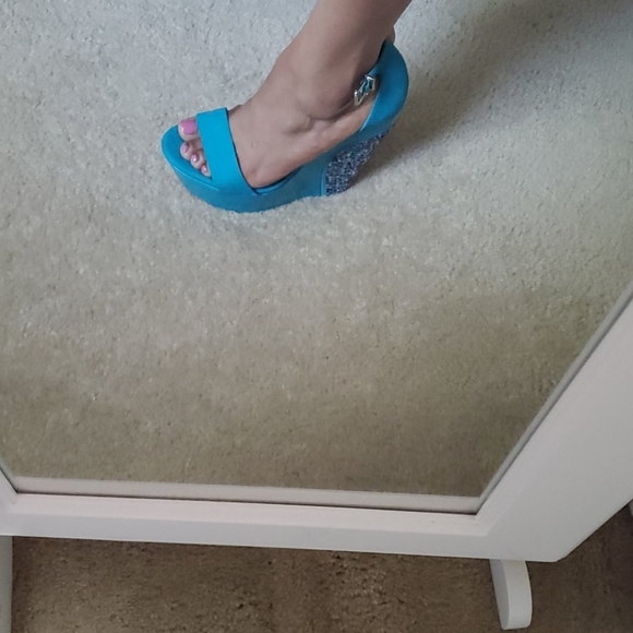 Wedges - Picture 4 of 4